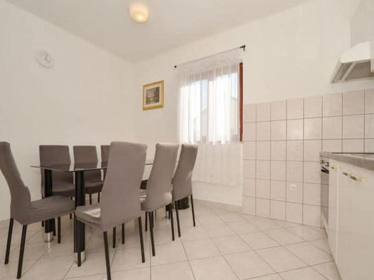 Apartment With Heated Pool And Sea View โตรกีร์ ภายนอก รูปภาพ